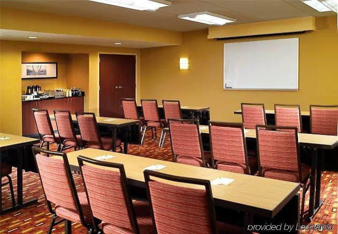 Courtyard By Marriott Downtown/capital 3*